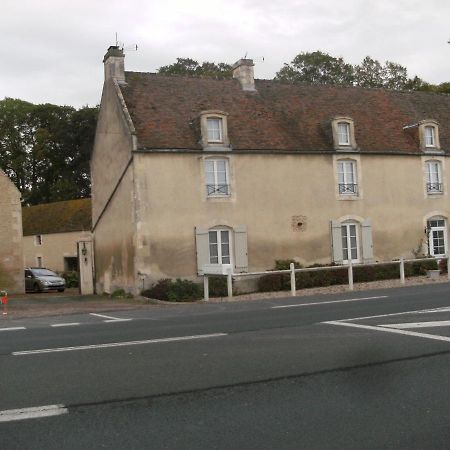 Grange Dans Ancien Corps De Ferme Ξενοδοχείο Bellengreville  Εξωτερικό φωτογραφία